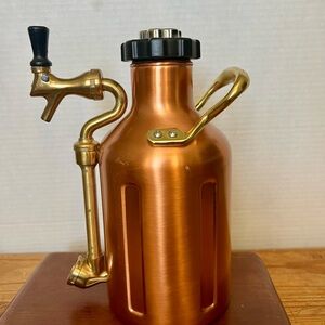 Growler Werks Copper and Brass Beverage Dispenser